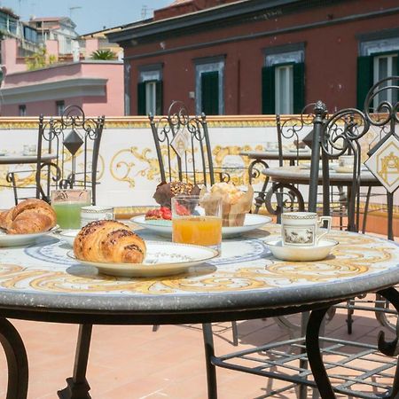 Palazzo Doria D'Angri Bed & Breakfast Naples Exterior photo