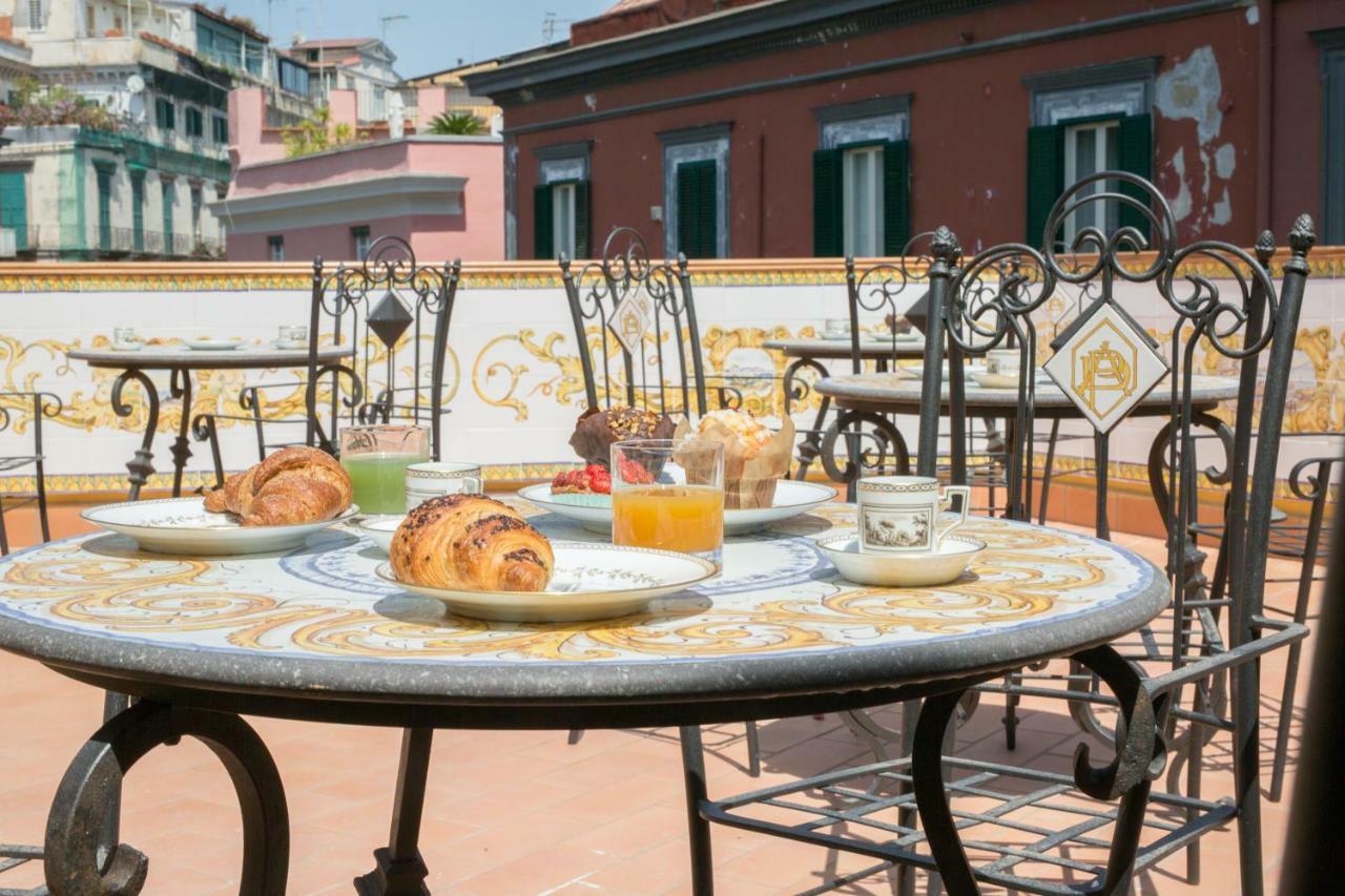 Palazzo Doria D'Angri Bed & Breakfast Naples Exterior photo